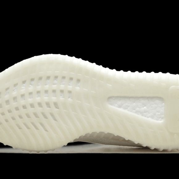 v2 cream white